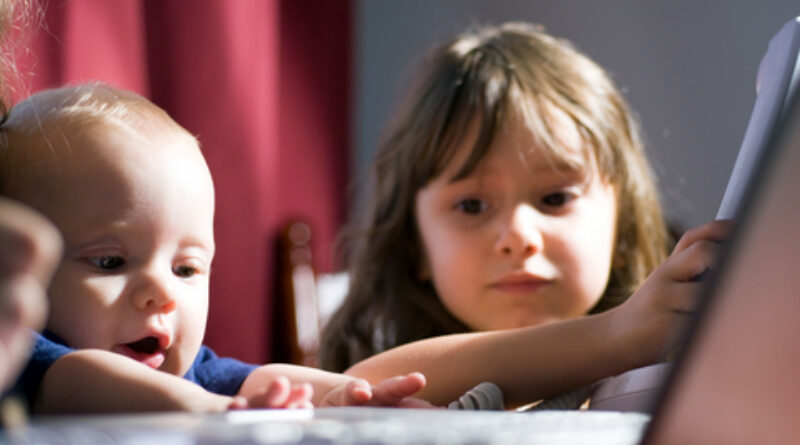 work at home mum, 10 ways mums can balance work and family, time management strategies for mums
