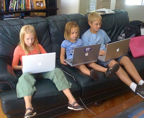 Screen-Free Activities For Your Kids Wellbeing