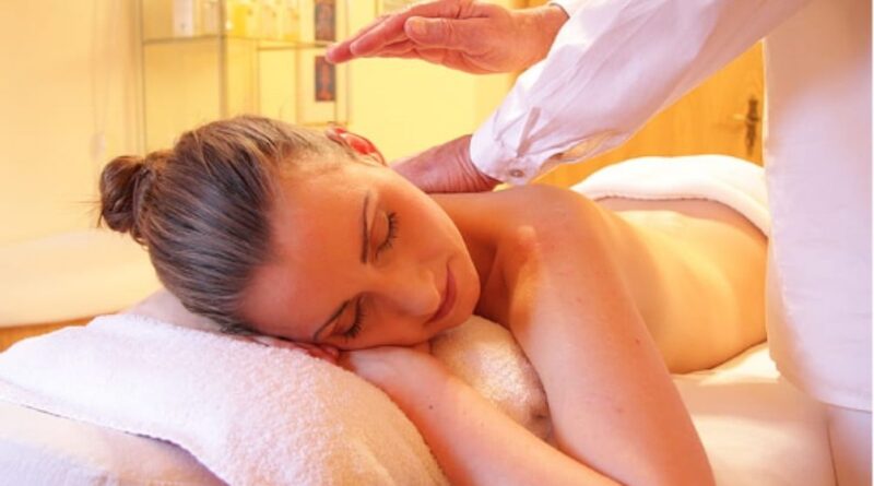 Building a profitable business as an in-home massage therapist