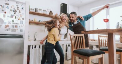 Stress relief for work-at-home mums through Kitch'N Dancing